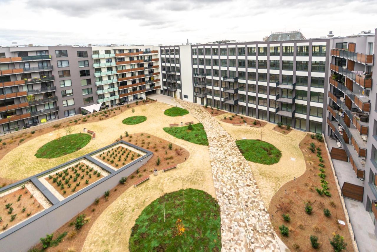 Ferienwohnung Apartman Palanok S Vyhladom V Centre Nitry Neutra Exterior foto